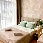 Coral Bay - Beachfront With Free Parking * Варна