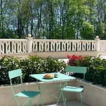 Appartamento Coral Bay - Beachfront With Free Parking Varna