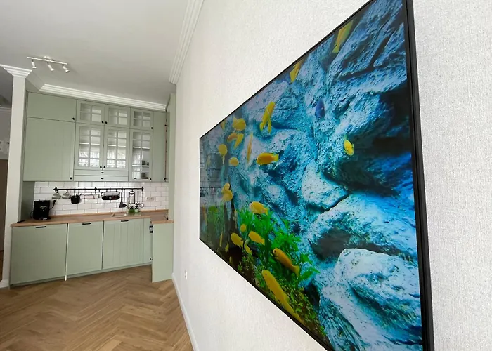 Coral Bay - Beachfront With Free Parking Варна